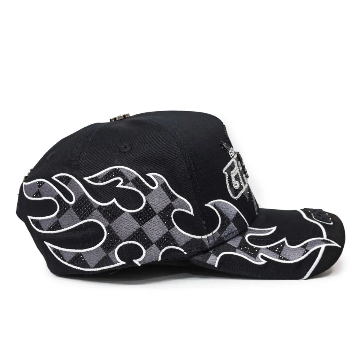 Gorra Baez x Sech vista lateral