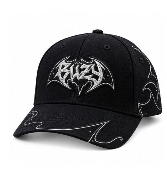 Gorra Baez Buzy Batman negra con logo Buzy en silueta de murciélago bordado al frente