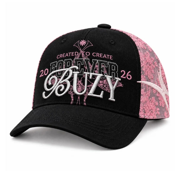 Gorra Baez Buzy Forever negra con laterales rosas y bordado Forever Buzy 2026, edición numerada 1/250