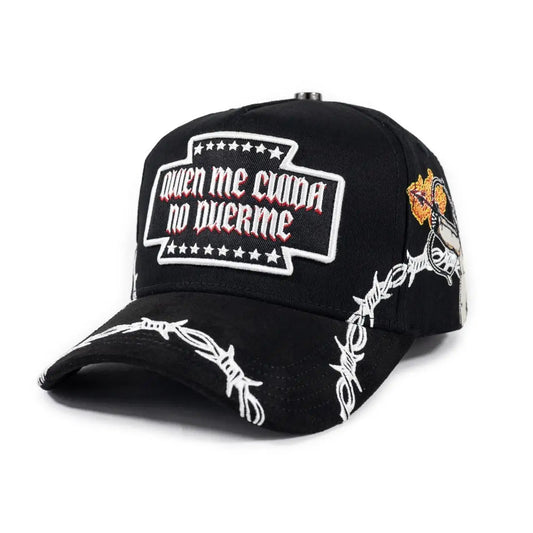 Gorra Baez x Oscar Maydon Quien Me Cuida No Duerme
