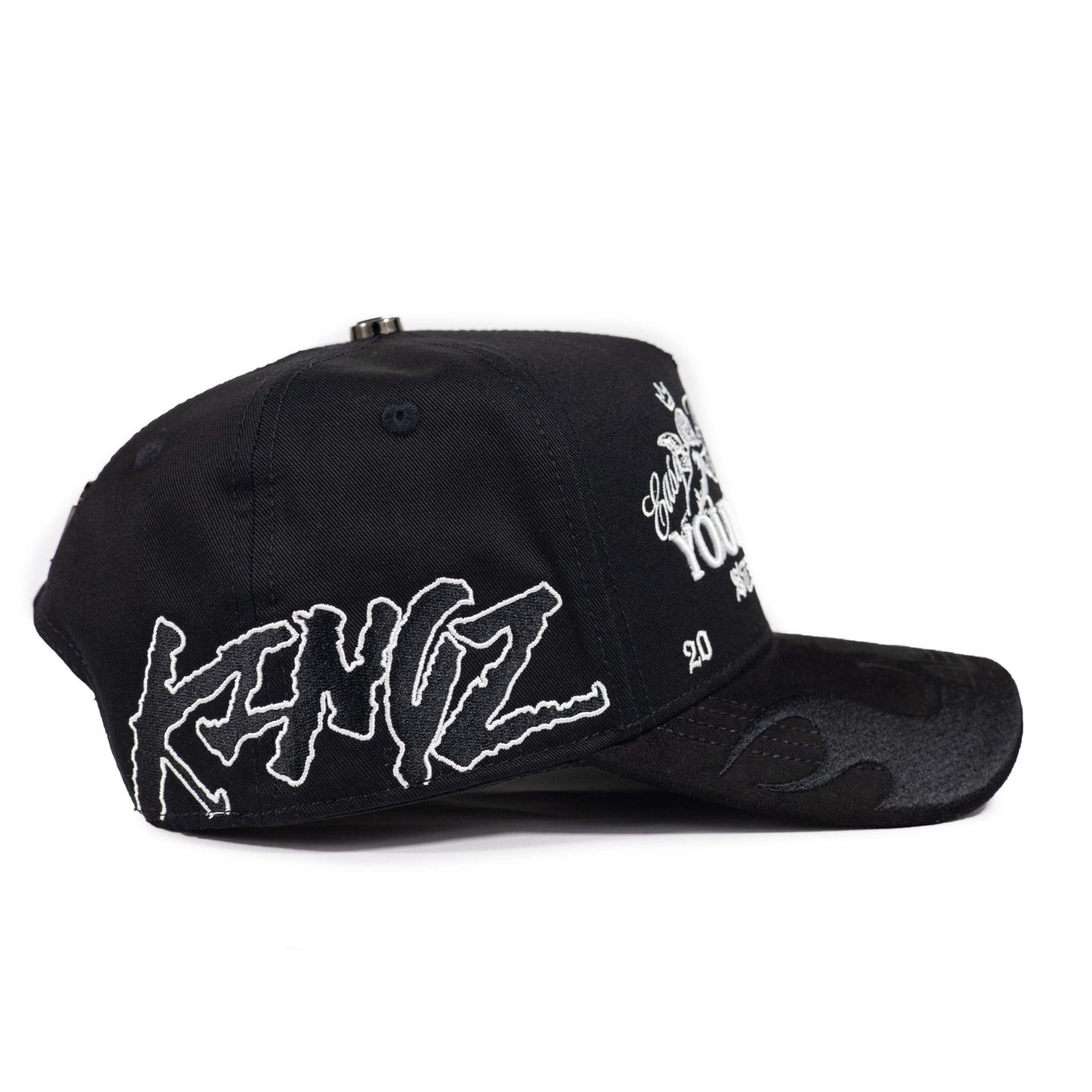 GORRA BAEZ X MYKE TOWERS NEGRA