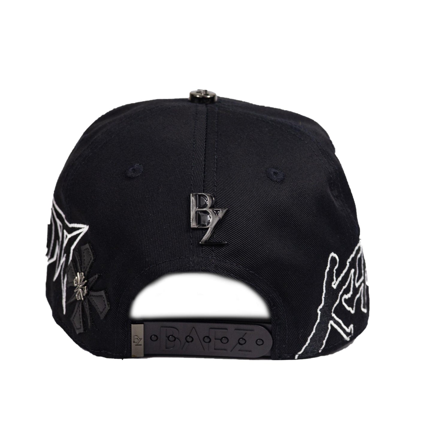 GORRA BAEZ X MYKE TOWERS NEGRA