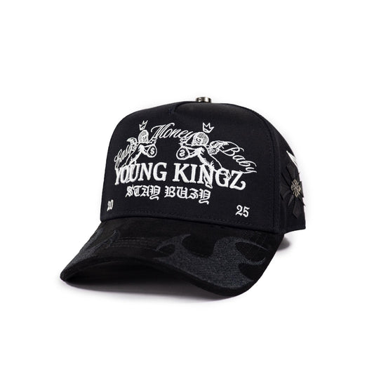 GORRA BAEZ X MYKE TOWERS NEGRA